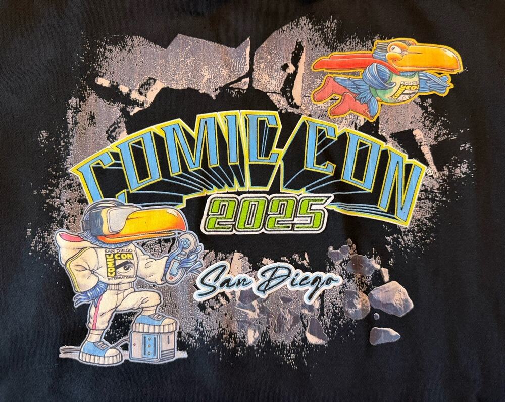 NWT San Diego COMIC CON SDCC International 2025 Hoodie Official Merch Toucan [M]
